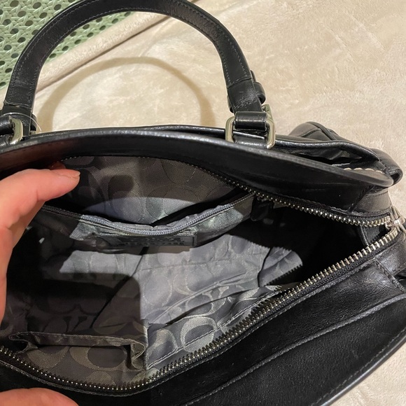 Coach black leather small hand bag - Picture 15 of 16
